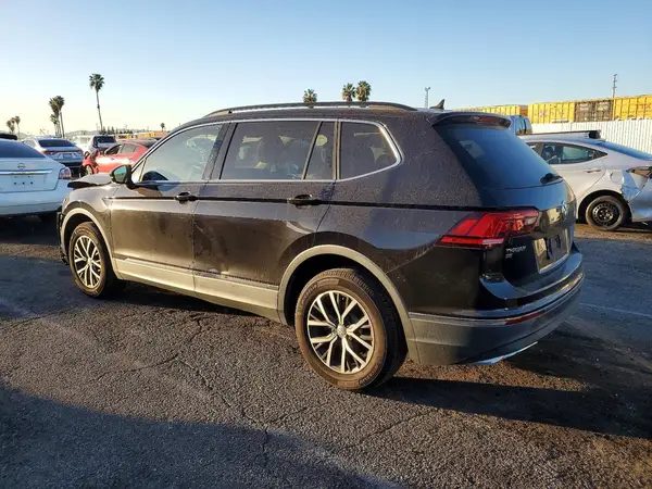 3VV3B7AXXLM094807 2020 VOLKSWAGEN TIGUAN - Image 2