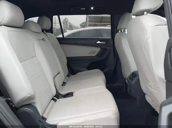 3VV3B7AXXLM105157 2020 VOLKSWAGEN TIGUAN - Image 8