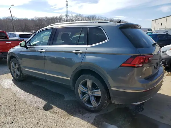 3VV3B7AXXLM127790 2020 VOLKSWAGEN TIGUAN - Image 2