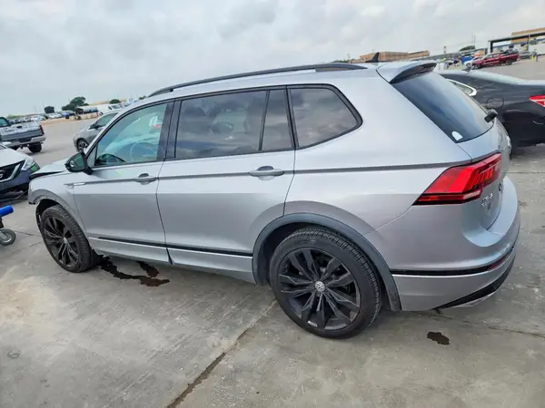 3VV3B7AXXLM145898 2020 VOLKSWAGEN TIGUAN - Image 2