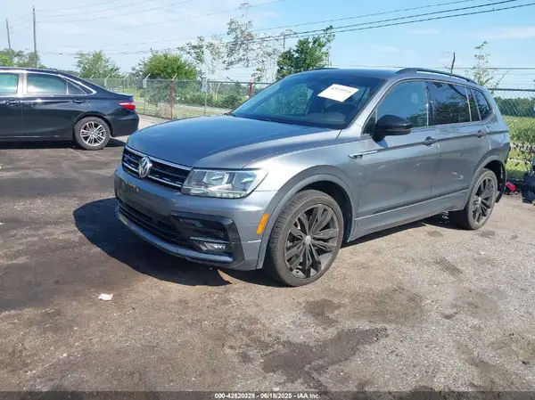 3VV3B7AXXLM149367 2020 VOLKSWAGEN TIGUAN - Image 2