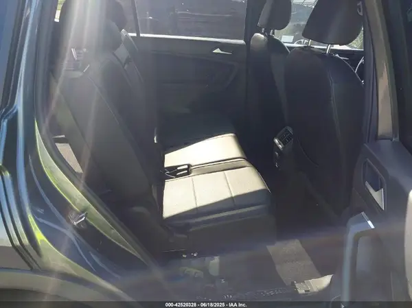 3VV3B7AXXLM149367 2020 VOLKSWAGEN TIGUAN - Image 8