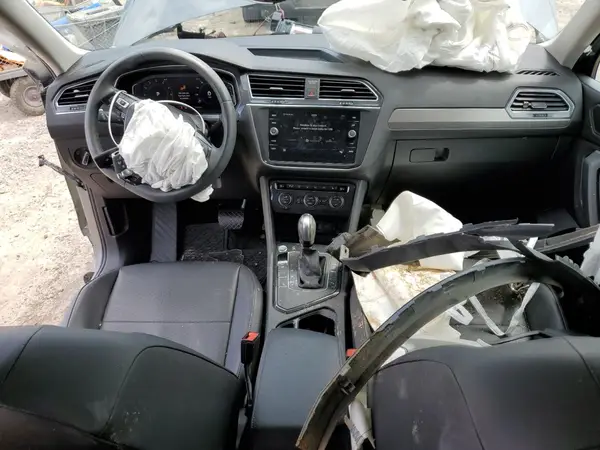 3VV3B7AXXLM176701 2020 VOLKSWAGEN TIGUAN - Image 8