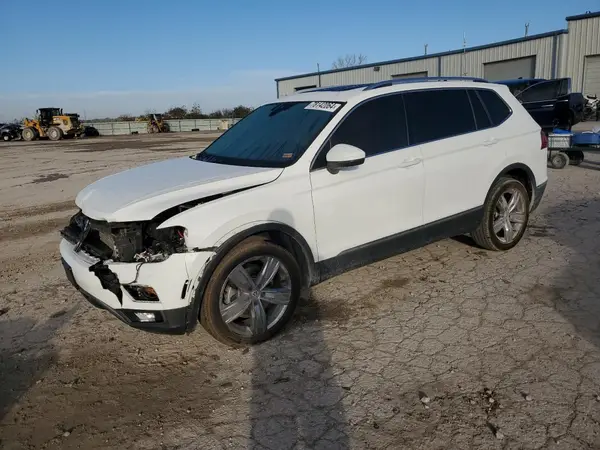3VV3B7AXXLM177542 2020 VOLKSWAGEN TIGUAN - Image 1