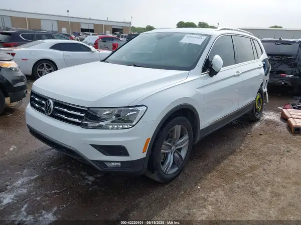 3VV3B7AXXMM008588 2021 VOLKSWAGEN TIGUAN - Image 2