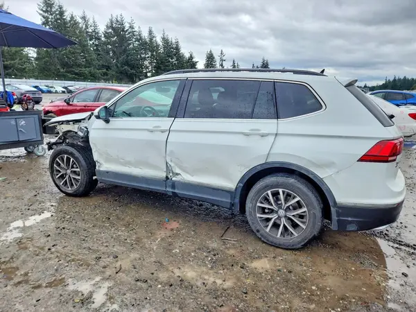 3VV3B7AXXMM017971 2021 VOLKSWAGEN TIGUAN - Image 2