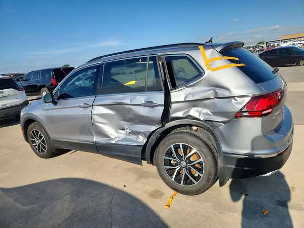 3VV3B7AXXMM066510 2021 VOLKSWAGEN TIGUAN - Image 2