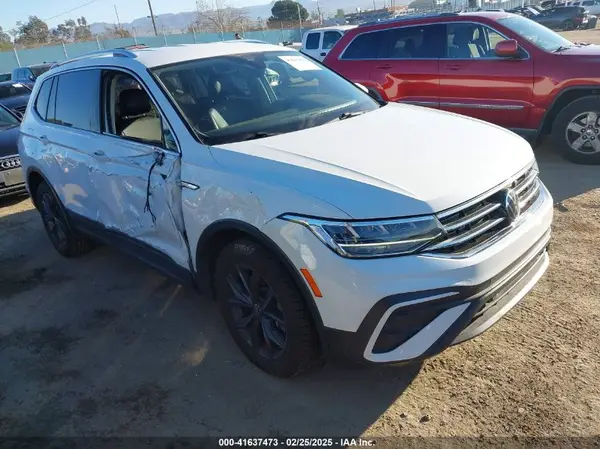 3VV3B7AXXNM020225 2022 VOLKSWAGEN TIGUAN - Image 1