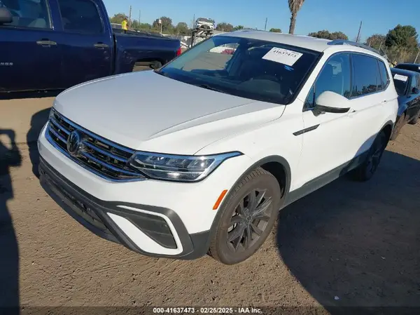 3VV3B7AXXNM020225 2022 VOLKSWAGEN TIGUAN - Image 2