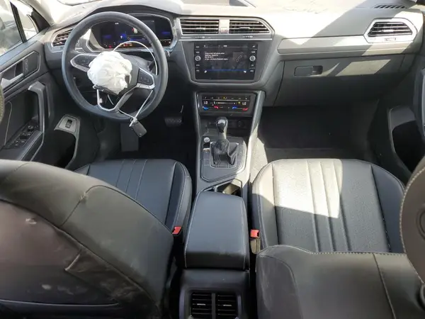 3VV3B7AXXNM025019 2022 VOLKSWAGEN TIGUAN - Image 8