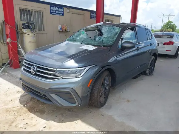 3VV3B7AXXNM042029 2022 VOLKSWAGEN TIGUAN - Image 2