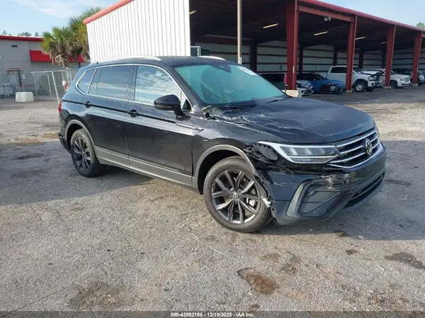 3VV3B7AXXNM152711 2022 VOLKSWAGEN TIGUAN - Image 1