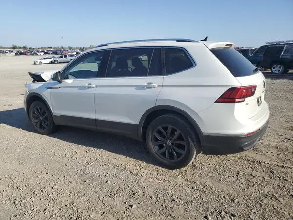 3VV3B7AXXPM049534 2023 VOLKSWAGEN TIGUAN - Image 2