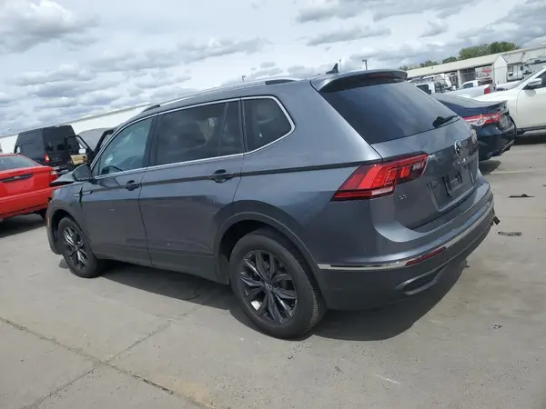 3VV3B7AXXPM107898 2023 VOLKSWAGEN TIGUAN - Image 2