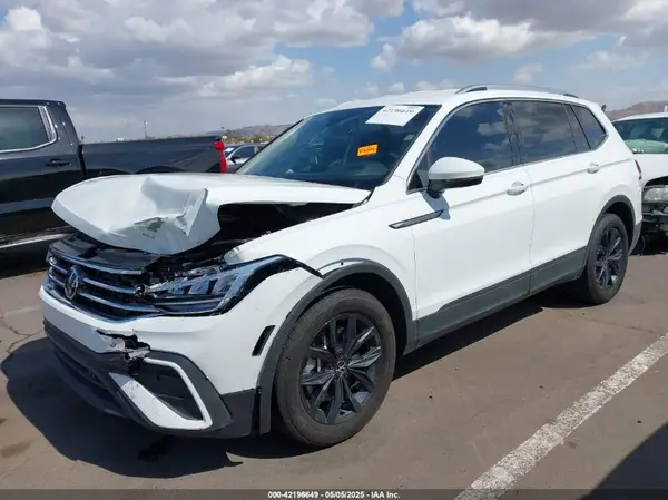 3VV3B7AXXRM101084 2024 VOLKSWAGEN TIGUAN - Image 2