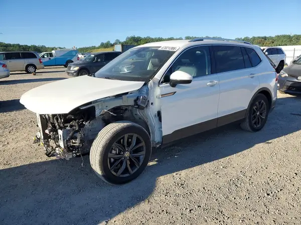 3VV3B7AXXRM137633 2024 VOLKSWAGEN TIGUAN - Image 1