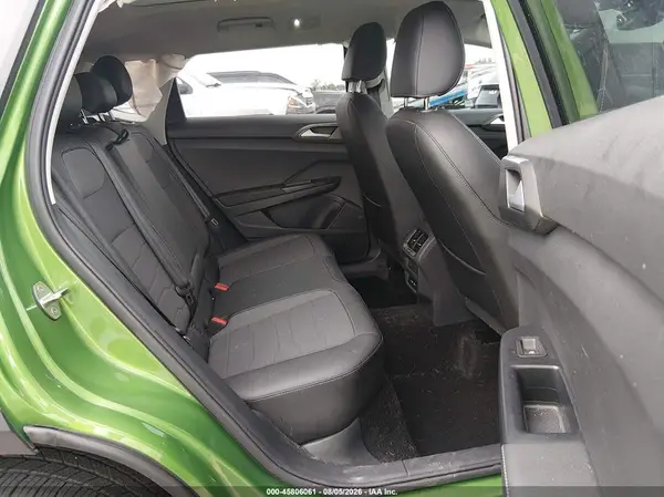 3VV3C7B24TM042198 2026 VOLKSWAGEN TAOS - Image 8
