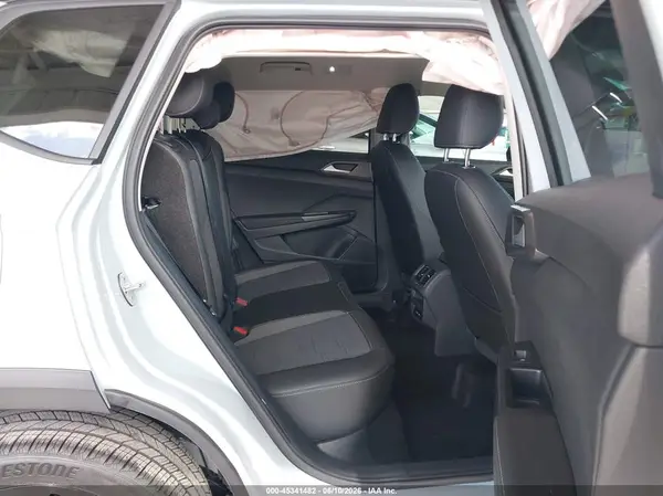 3VV3C7B25TM044204 2026 VOLKSWAGEN TAOS - Image 8