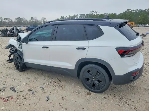 3VV3C7B26SM008973 2025 VOLKSWAGEN TAOS - Image 2
