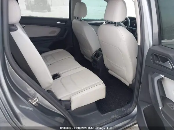 3VV4B7AX0JM016778 2018 VOLKSWAGEN TIGUAN - Image 8