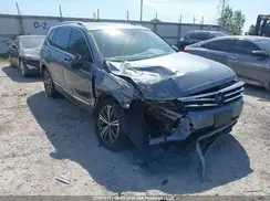 3VV4B7AX0JM121126 2018 VOLKSWAGEN TIGUAN