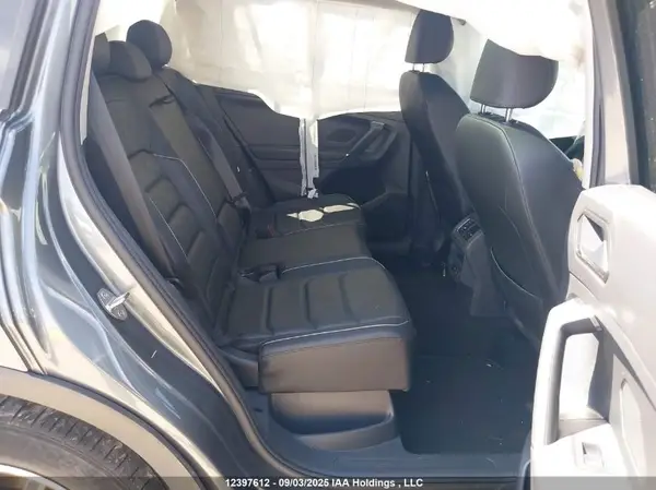 3VV4B7AX0JM121126 2018 VOLKSWAGEN TIGUAN - Image 8