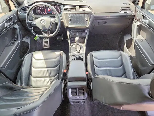 3VV4B7AX0JM218570 2018 VOLKSWAGEN TIGUAN - Image 8