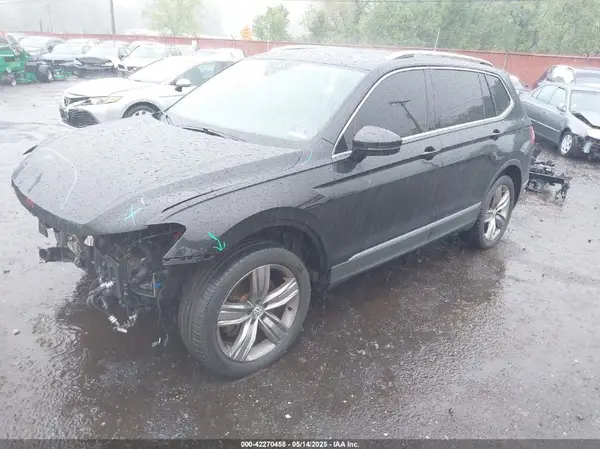 3VV4B7AX0KM072527 2019 VOLKSWAGEN TIGUAN - Image 2