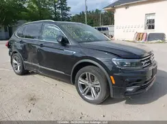 3VV4B7AX0KM124593 2019 VOLKSWAGEN TIGUAN