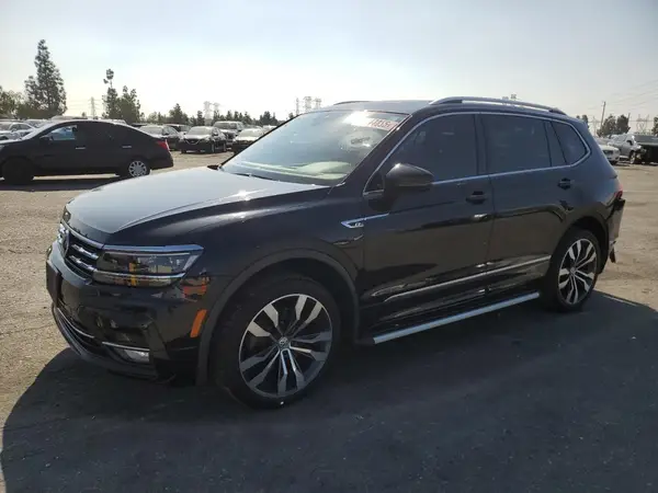 3VV4B7AX0KM195485 2019 VOLKSWAGEN TIGUAN - Image 1