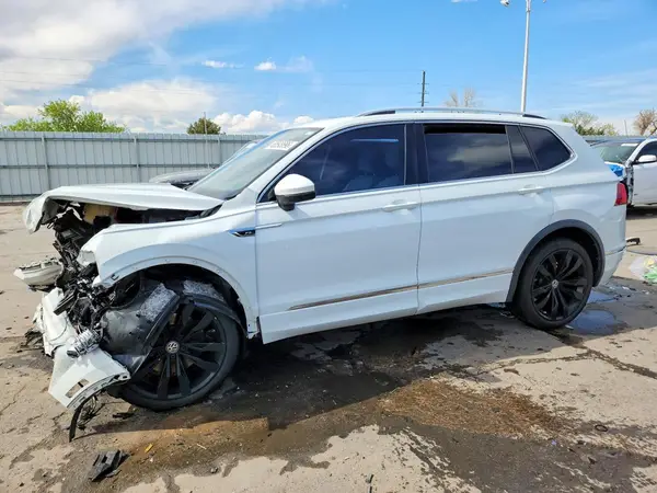 3VV4B7AX0LM034393 2020 VOLKSWAGEN TIGUAN - Image 1