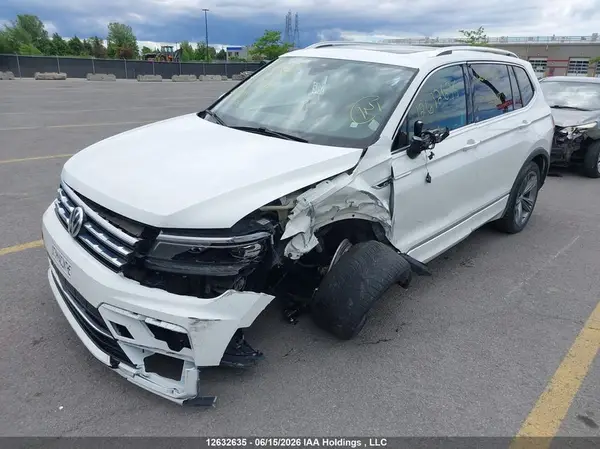3VV4B7AX0LM121548 2020 VOLKSWAGEN TIGUAN - Image 2
