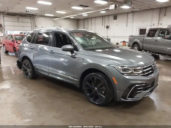 3VV4B7AX0NM147280 2022 VOLKSWAGEN TIGUAN - Image 1