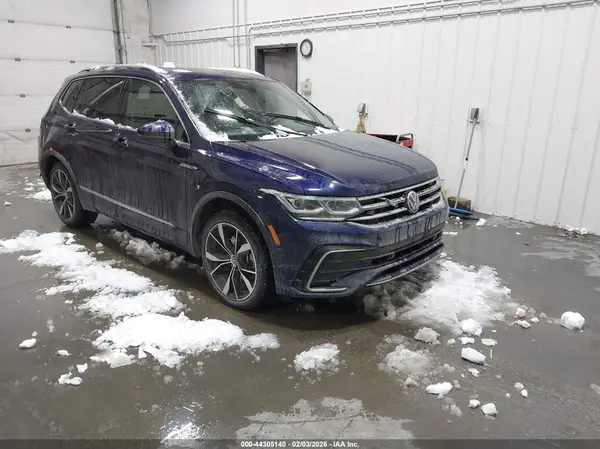 3VV4B7AX0NM163947 2022 VOLKSWAGEN TIGUAN - Image 1