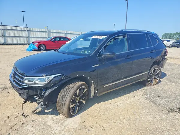 3VV4B7AX0RM063028 2024 VOLKSWAGEN TIGUAN - Image 1