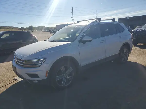 3VV4B7AX1JM002422 2018 VOLKSWAGEN TIGUAN - Image 1