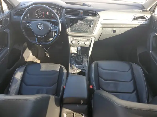 3VV4B7AX1JM002422 2018 VOLKSWAGEN TIGUAN - Image 8