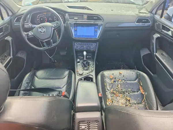 3VV4B7AX1JM003831 2018 VOLKSWAGEN TIGUAN - Image 8