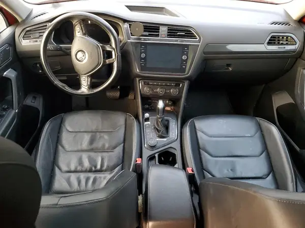 3VV4B7AX1JM008091 2018 VOLKSWAGEN TIGUAN - Image 8
