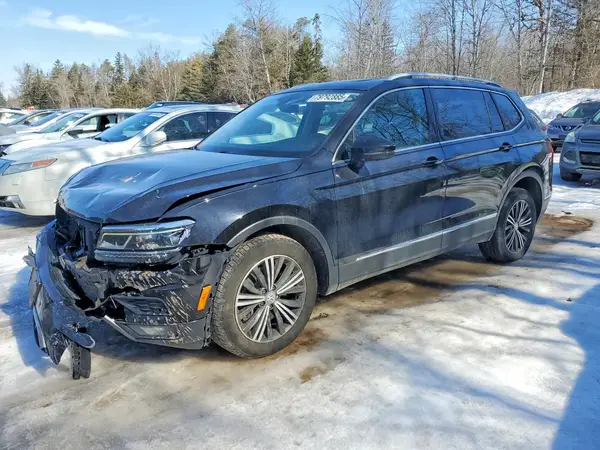 3VV4B7AX1JM067626 2018 VOLKSWAGEN TIGUAN - Image 1