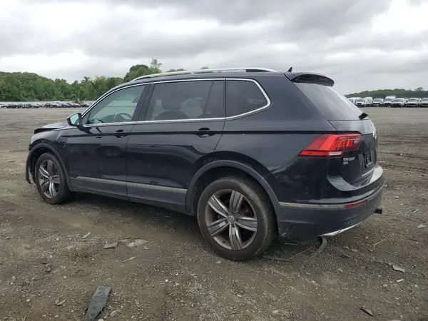 3VV4B7AX1JM130434 2018 VOLKSWAGEN TIGUAN - Image 2