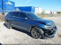 3VV4B7AX1JM192092 2018 VOLKSWAGEN TIGUAN