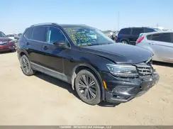 3VV4B7AX1JM193453 2018 VOLKSWAGEN TIGUAN