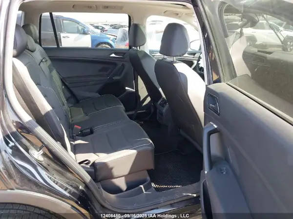 3VV4B7AX1JM193453 2018 VOLKSWAGEN TIGUAN - Image 8
