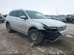 3VV4B7AX1JM202040 2018 VOLKSWAGEN TIGUAN