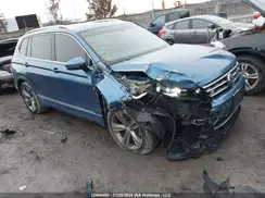 3VV4B7AX1KM048527 2019 VOLKSWAGEN TIGUAN