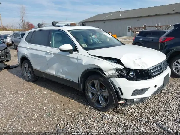 3VV4B7AX1KM060354 2019 VOLKSWAGEN TIGUAN - Image 1