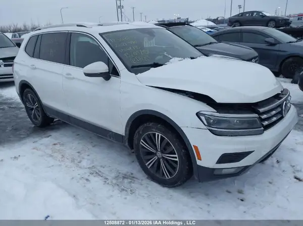 3VV4B7AX1MM042195 2021 VOLKSWAGEN TIGUAN - Image 1