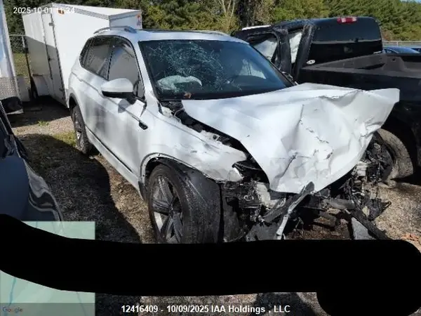 3VV4B7AX1MM145889 2021 VOLKSWAGEN TIGUAN - Image 2