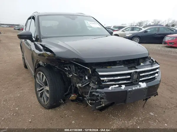 3VV4B7AX1MM156911 2021 VOLKSWAGEN TIGUAN - Image 1